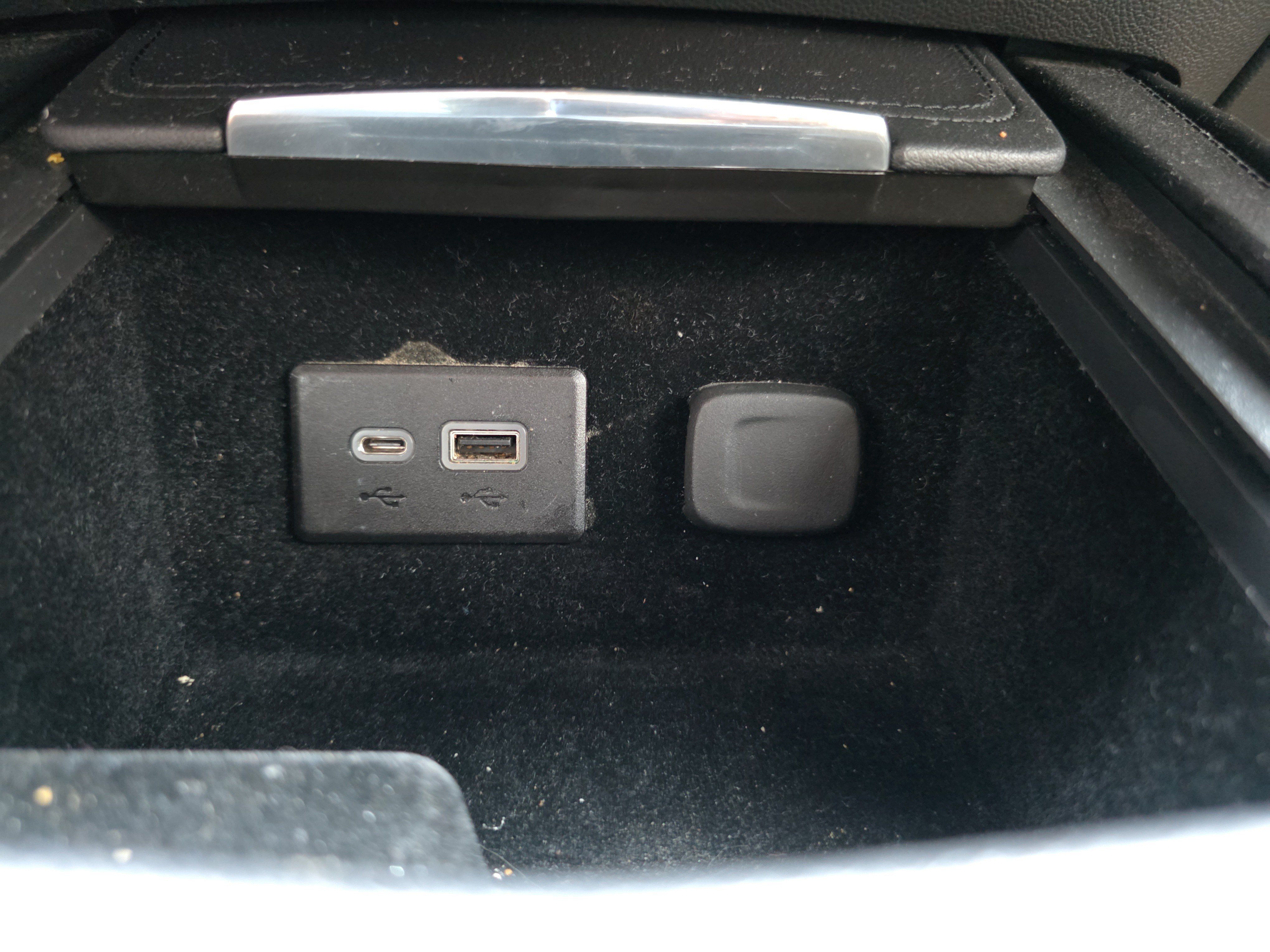 Used 2019 Cadillac XT4 Sport w/ Driver Awareness Package FWD image 25