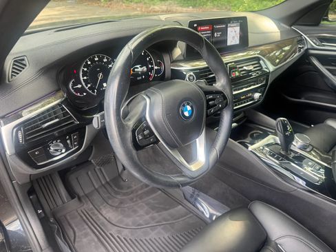 Used 2018 BMW 540i RWD image 15