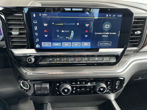 Used 2025 Chevrolet Silverado 1500 High Country AWD/4WD image 38
