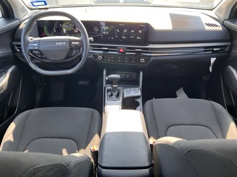 Used 2026 Kia Sportage LX FWD image 11