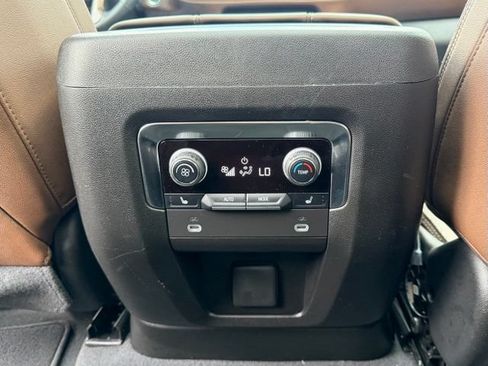 Certified 2024 Chevrolet Tahoe High Country AWD/4WD image 33