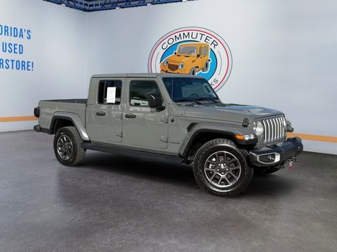 Used 2021 Jeep Gladiator Overland image 7