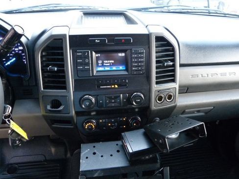 Used 2019 Ford F250 XL w/ Power Equipment Group RWD image 33