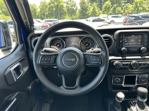 Used 2019 Jeep Wrangler Unlimited Sport AWD/4WD image 29