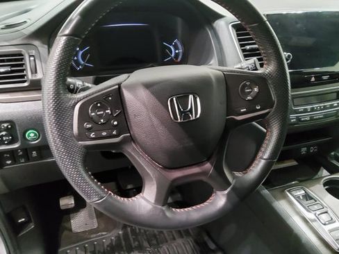 Used 2022 Honda Passport TrailSport image 19
