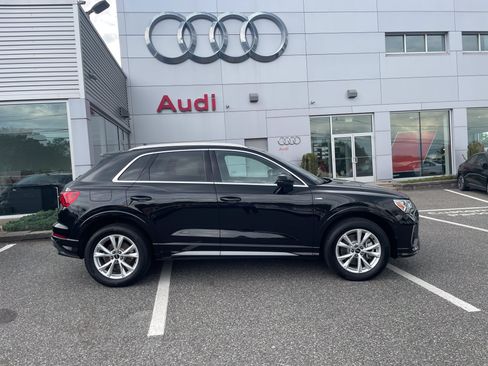Certified 2025 Audi Q3 2.0T Premium Plus w/ Premium Plus Package AWD/4WD image 3