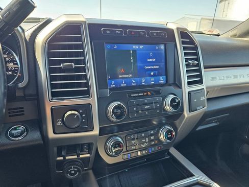 Used 2020 Ford F350 Platinum w/ FX4 Off-Road Package AWD/4WD image 21