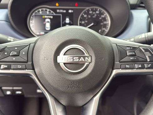 Used 2023 Nissan Versa SV image 20