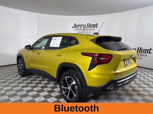 Used 2024 Chevrolet Trax RS w/ Driver Confidence Package image 7