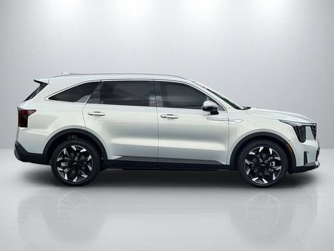 Certified 2026 Kia Sorento EX w/ EX Premium Package FWD image 10