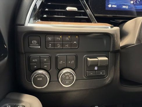 New 2026 Chevrolet Tahoe High Country w/ Sun And Tow Package AWD/4WD image 19