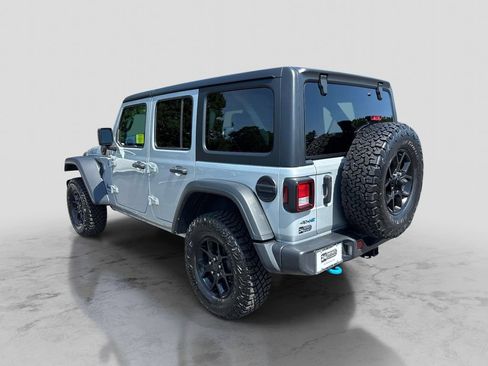 Used 2024 Jeep Wrangler Unlimited AWD/4WD image 3