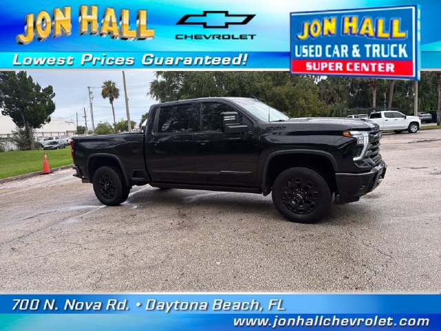 Used 2024 Chevrolet Silverado 3500 High Country w/ Technology Package AWD/4WD image 16