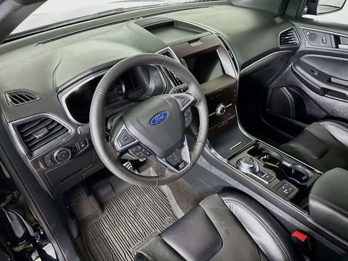 Used 2020 Ford Edge ST w/ Equipment Group 401A image 2