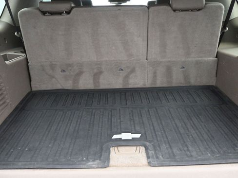Used 2017 Chevrolet Suburban Premier image 20