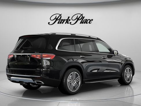 New 2026 Mercedes-Benz GLS 450 4MATIC image 21