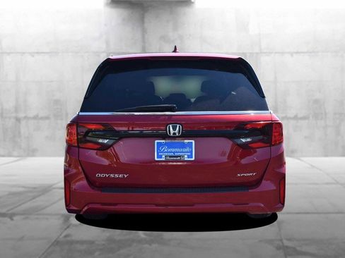Certified 2025 Honda Odyssey Sport-L image 6