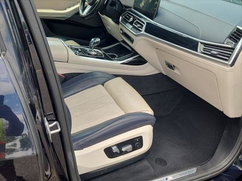 Used 2019 BMW X7 xDrive40i w/ Premium Package AWD/4WD image 17