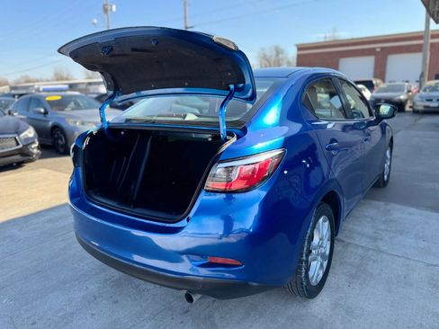 Used 2017 Toyota Yaris iA image 25