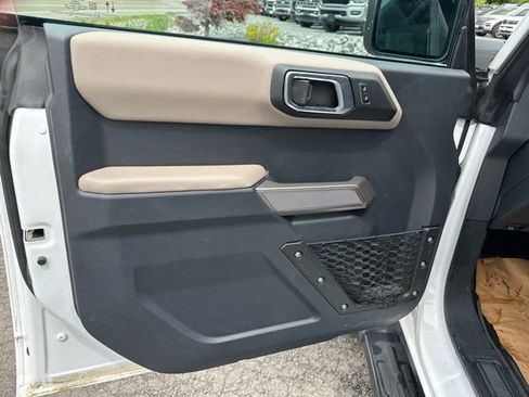 Used 2023 Ford Bronco Wildtrak AWD/4WD image 29