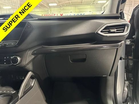 Used 2023 Chevrolet TrailBlazer LT w/ Convenience Package AWD/4WD image 42