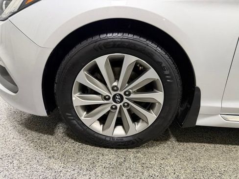 Used 2017 Hyundai Sonata Sport w/ Value Edition Package 02 FWD image 27