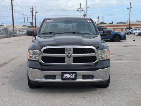 Used 2019 RAM 1500 Classic SLT image 2