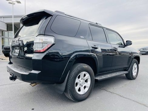 Used 2023 Toyota 4Runner SR5 Premium image 6