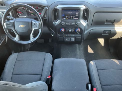 Used 2022 Chevrolet Silverado 1500 LT AWD/4WD image 10