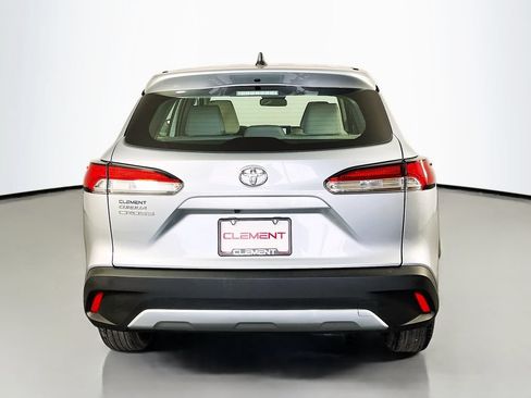 Used 2023 Toyota Corolla Cross L FWD image 8