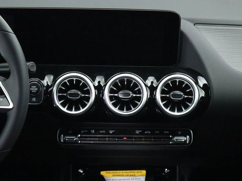 Certified 2025 Mercedes-Benz GLA 250 image 14