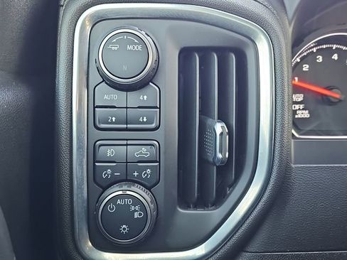 Used 2022 Chevrolet Silverado 1500 RST image 17