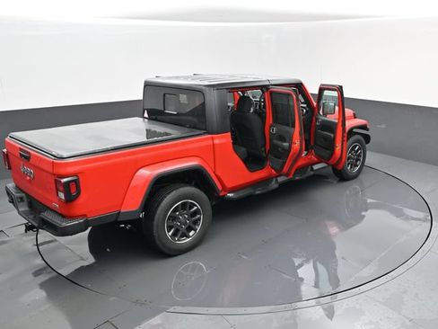 Used 2023 Jeep Gladiator Overland AWD/4WD image 26