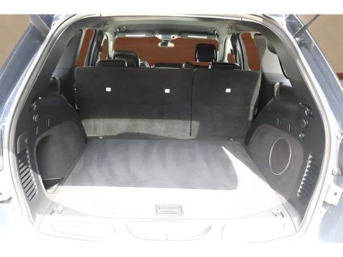 Used 2018 Jeep Grand Cherokee Altitude image 15