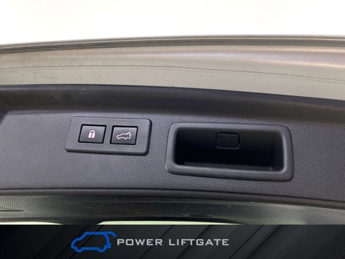 Used 2020 Subaru Forester Premium image 35