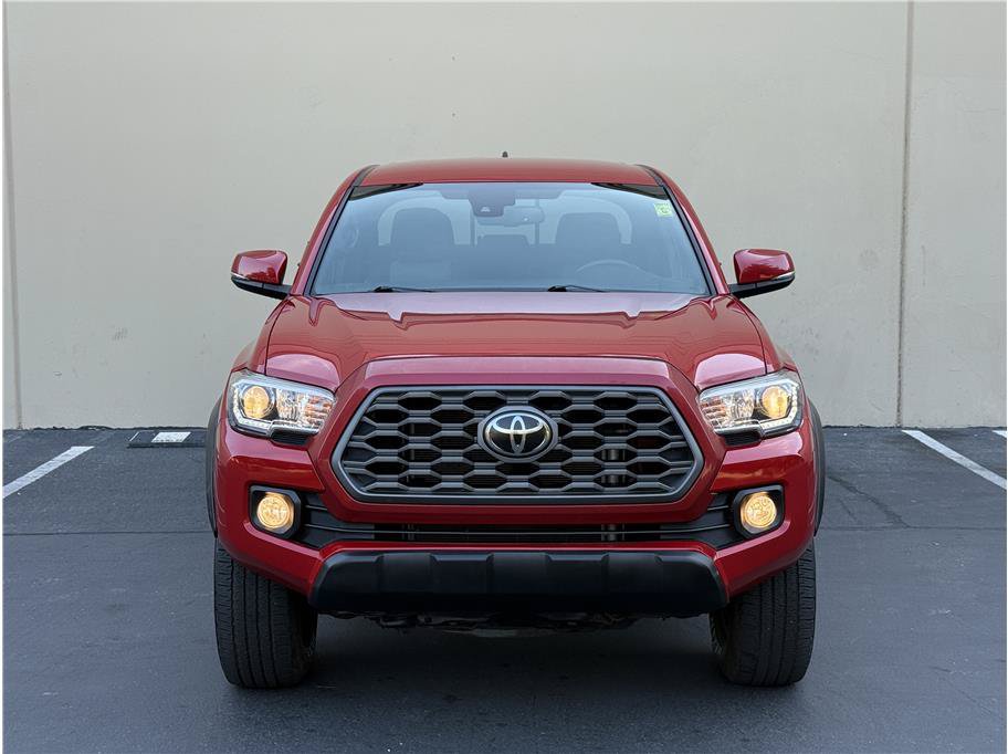 Used 2021 Toyota Tacoma TRD Off-Road AWD/4WD image 2