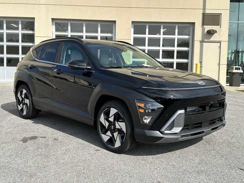 New 2026 Hyundai Kona Limited FWD image 2