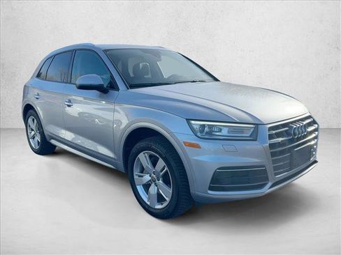 Used 2018 Audi Q5 2.0T Premium image 3