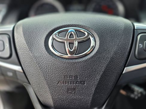 Used 2017 Toyota Camry XSE image 23