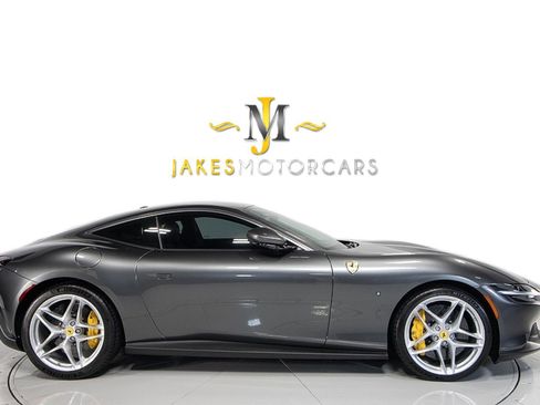 Used 2021 Ferrari Roma image 13