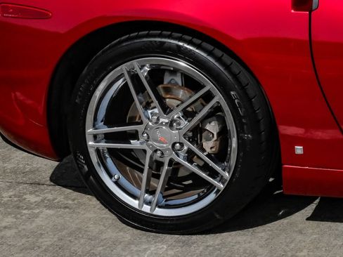 Used 2007 Chevrolet Corvette Convertible w/ Preferred Equipment Group RWD image 44