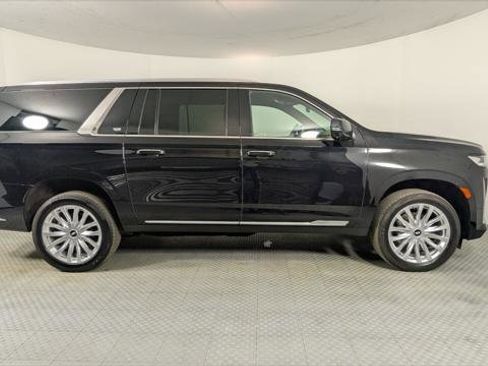 Used 2022 Cadillac Escalade ESV Luxury image 13