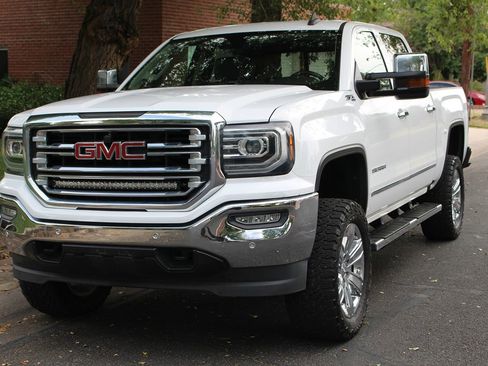 Used 2017 GMC Sierra 1500 SLT image 29