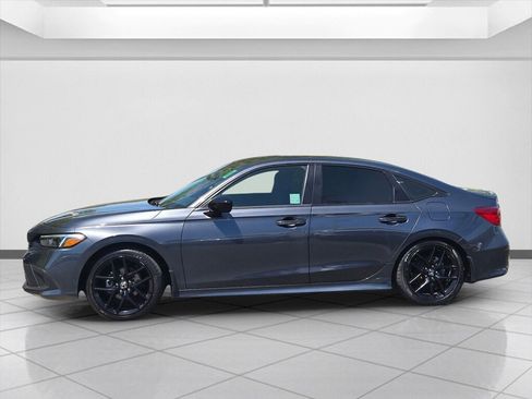 Used 2023 Honda Civic Sport image 8