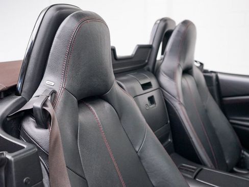 Used 2019 MAZDA MX-5 Miata Grand Touring image 31