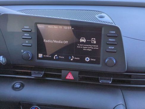 New 2026 Hyundai Elantra SEL Sport Premium FWD image 17