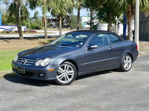 Used 2008 Mercedes-Benz CLK 350 Cabriolet image 3