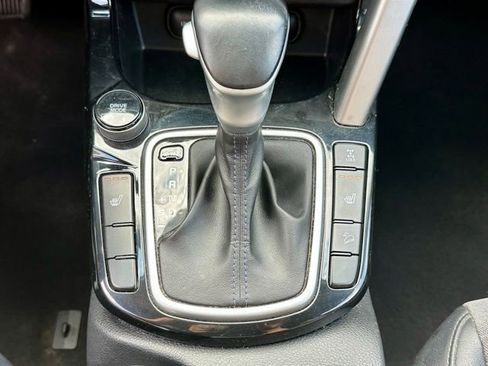 Used 2022 Kia Seltos S AWD/4WD image 29