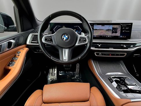 Used 2024 BMW X5 xDrive40i w/ M Sport Package AWD/4WD image 8