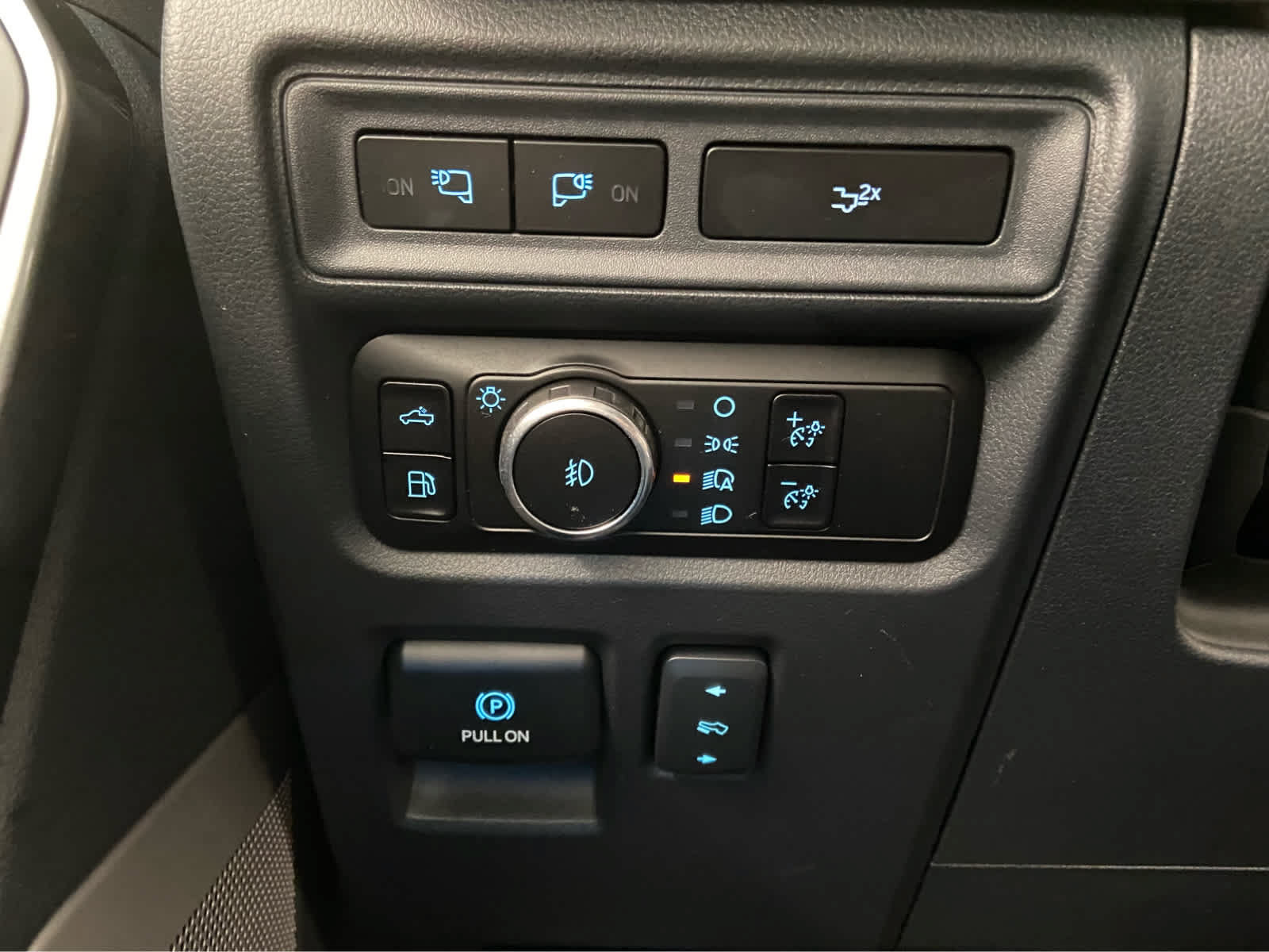 Used 2023 Ford F150 Lariat w/ Equipment Group 502A High AWD/4WD image 41